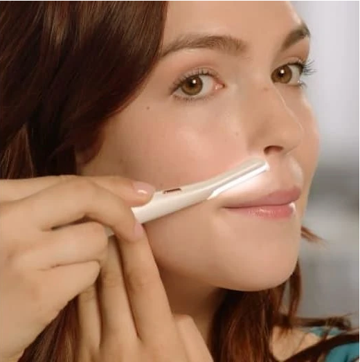 ¡Transforma tu rutina de belleza con el Flass LumiFace! ¡Compra ahora y aprovecha un 50% de descuento!